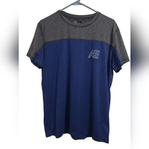 💲1️⃣American Eagle AEActive Blue/Grey Colorblock Short-sleeved T-Shirt Size Med